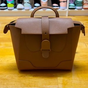 ✨Senreve brown bag✨